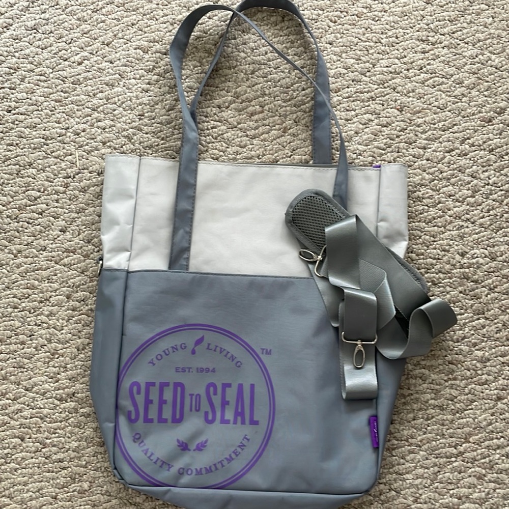 Young Living Unisex Essential Oils Tote Bag Seed to Seal Convention Bag